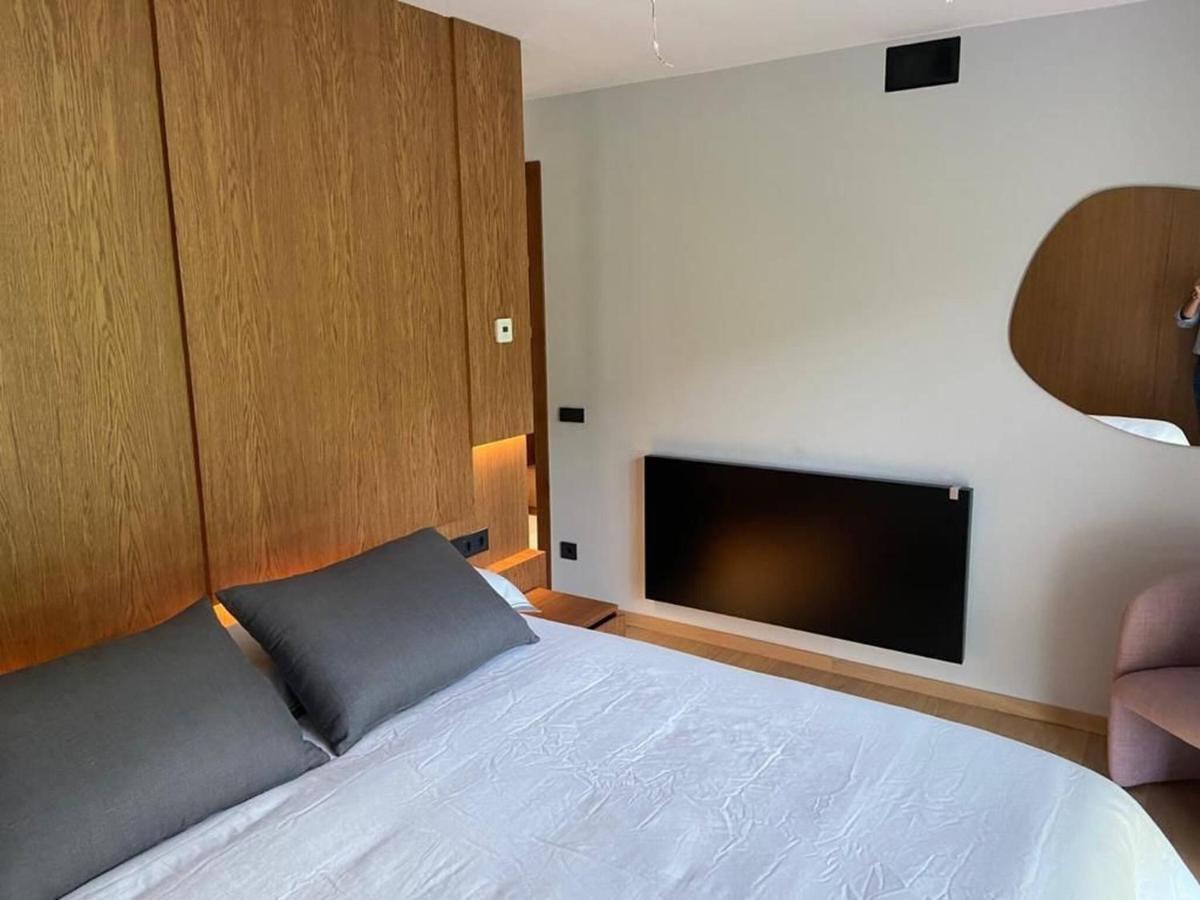 Llac Blau Luxury With Jacuzzi Apartamento *