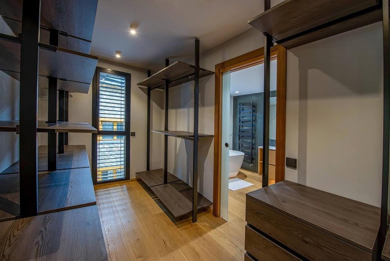 Llac Blau Luxury With Jacuzzi Apartamento