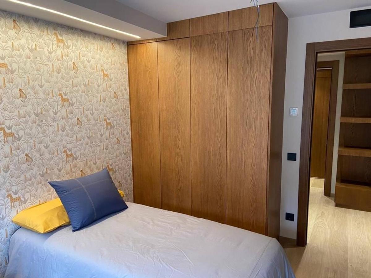 Llac Blau Luxury With Jacuzzi Apartamento *
